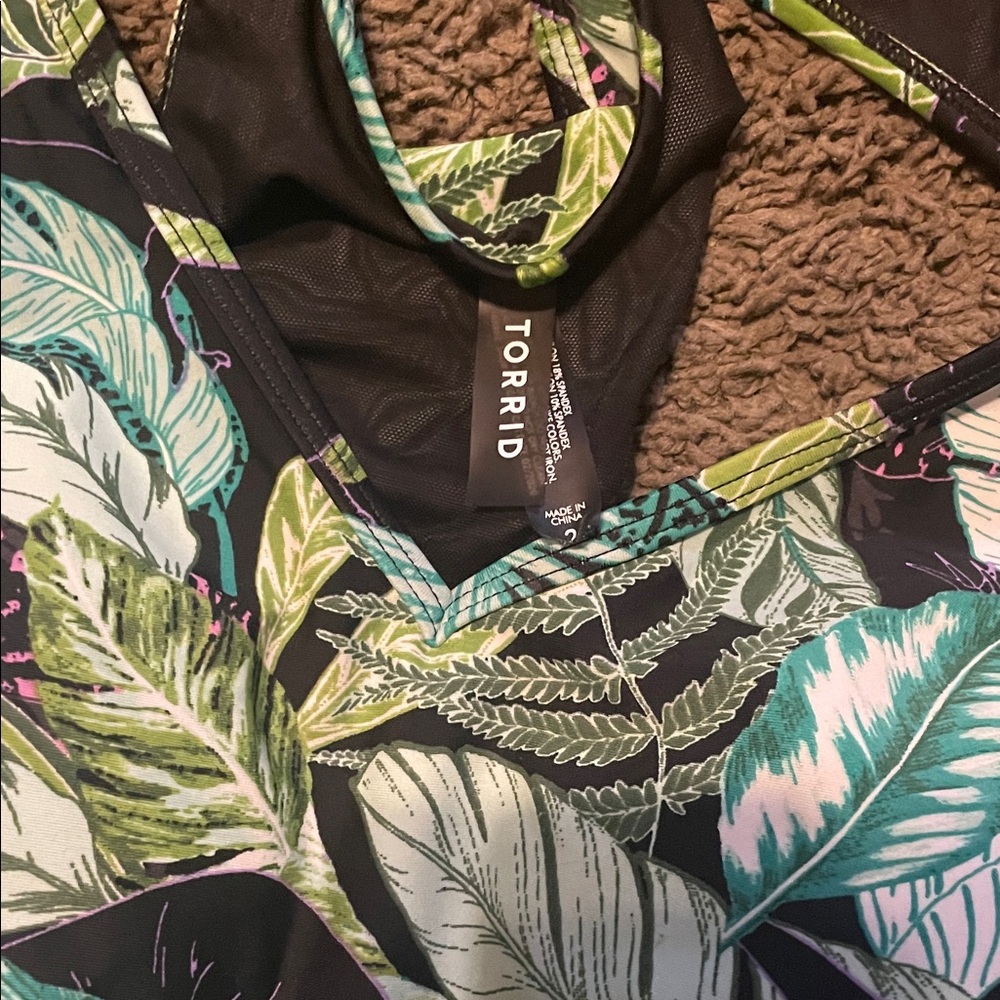Torrid Tropical Leaf Print Tankini Top and Bottom - Picture 7 of 10